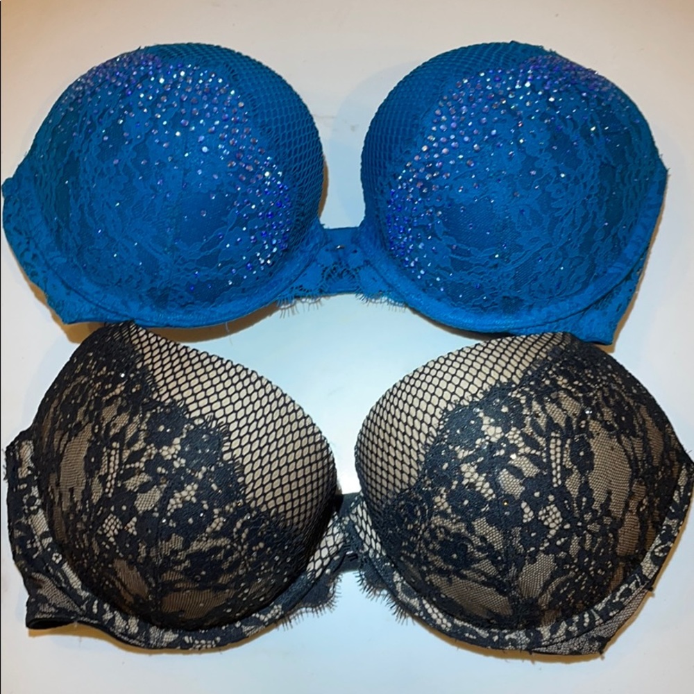 2 Victoria’s Secret Very Sexy Push Up Bra’s - 34D